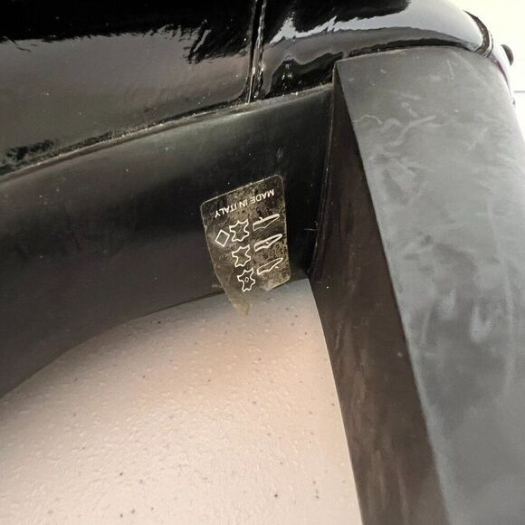 Tod's Black Patent Leather Block Heel Pumps with Ankle Strap - Picture 7 of 10